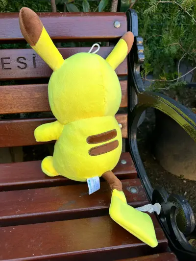 Pikachu Peluş